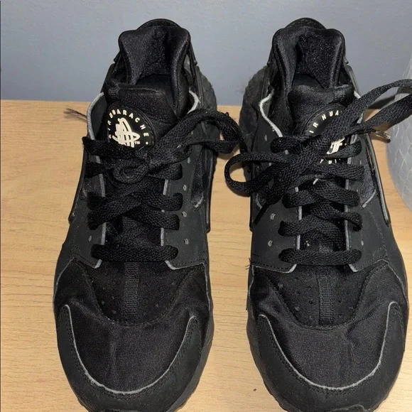 Nike Air Huarache “Triple Black” – Women’s Size 8 - Picture 3 of 9